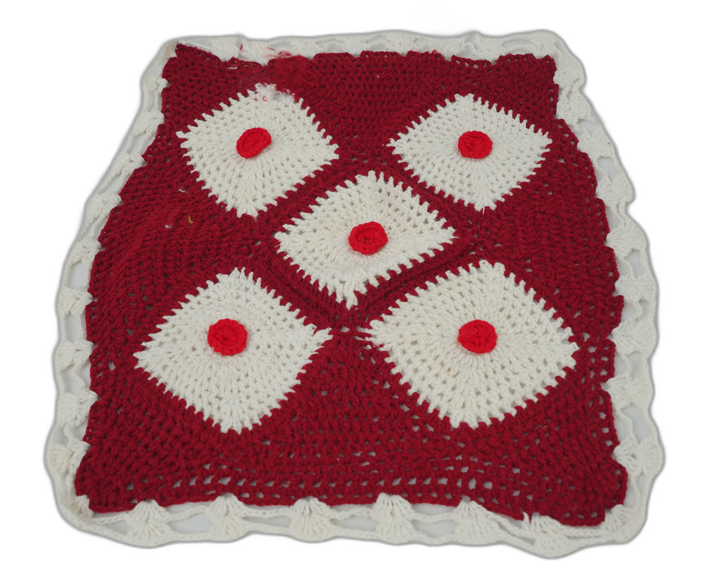 Handmade Woolen Table Mat – Red & White