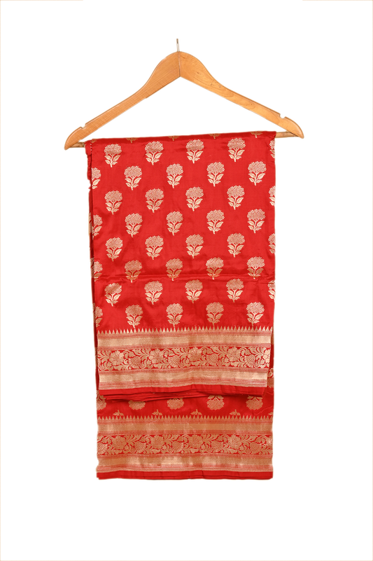 Golden-Red Kadwa Buti Malvari Silk Saree